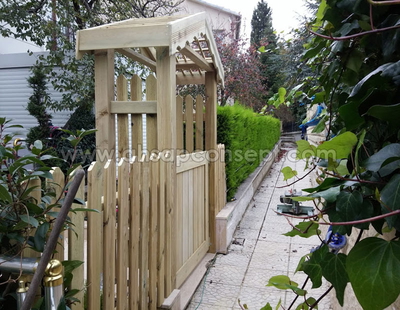 AHŞAP BAHÇE KAPISI BAKIRKÖY