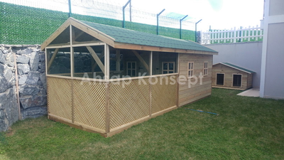 BÜYÜK BOY AHŞAP KEDİ EVİ